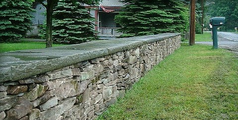 Fieldstone Wall with Natural Cleft Rocked Edge Coping
